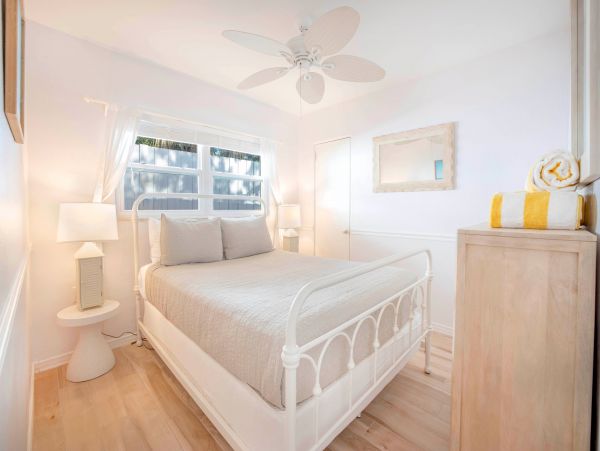 Pet friendly Renovated Bungalow