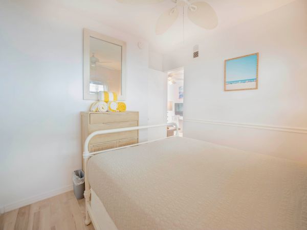 Pet friendly Renovated Bungalow