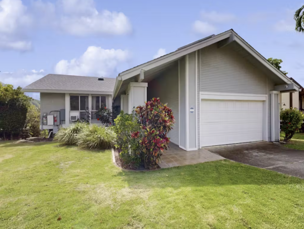 Honolulu Vacation Rental with Ocean Views 4-Bedroom Home