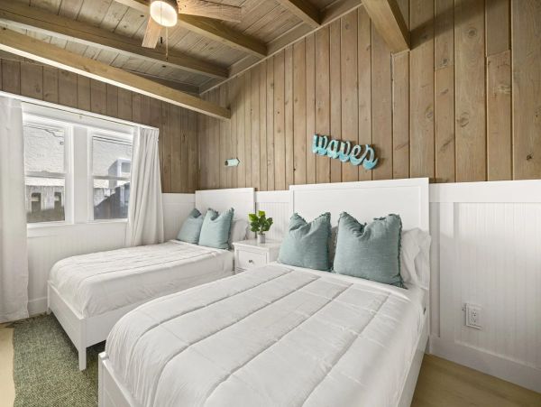 Siesta Key Two Bedroom Tropical Cottage