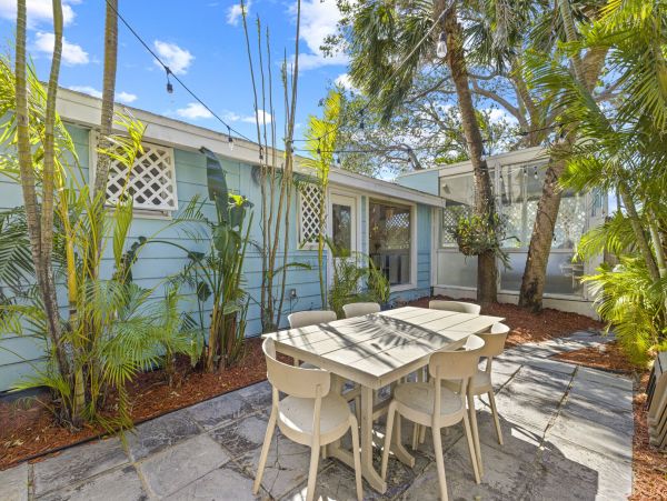 Siesta Key Two Bedroom Tropical Cottage