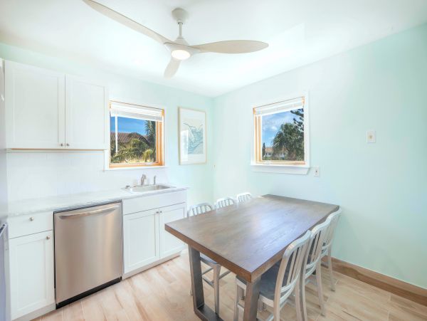 3 Bedroom Oceanfront Apartment, pet friendly, best location in Siesta Key