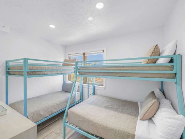 Siesta Key Vacation Rental Private Beachfront with Gulf Views