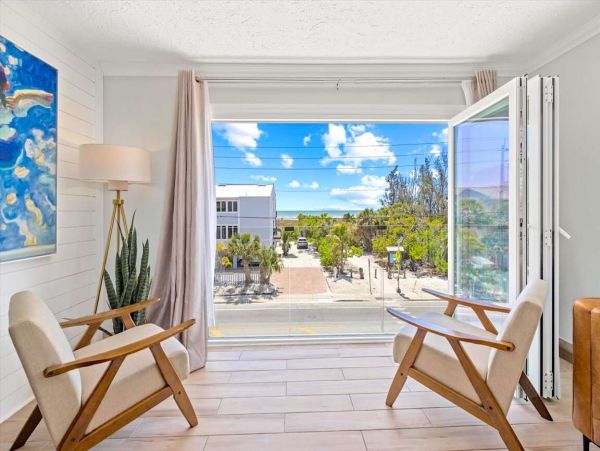 Siesta Key Vacation Rental Private Beachfront with Gulf Views