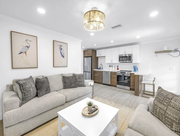 Beach Retreat with Heated Pool in the Heart of Siesta Key Village