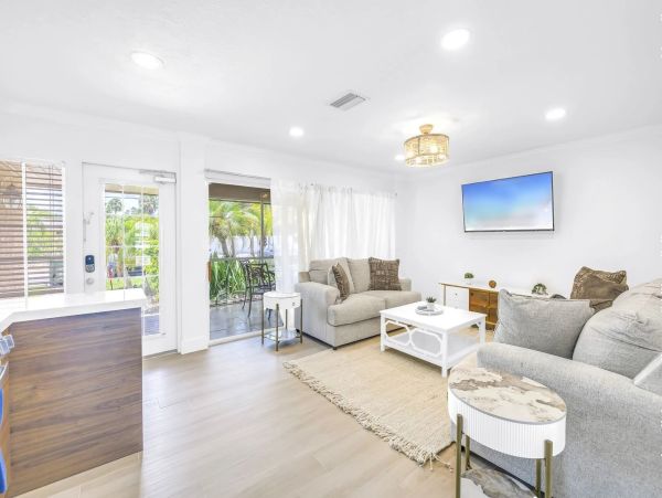 Beach Retreat with Heated Pool in the Heart of Siesta Key Village