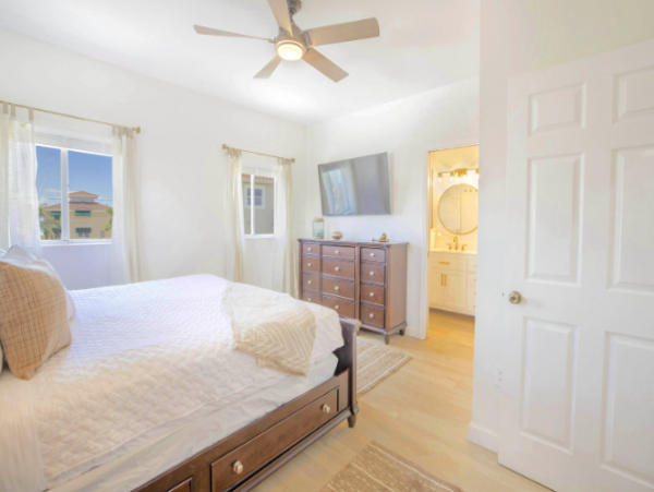 Three Bedroom, Three Bathroom Condo with Ocean views and shared pool.