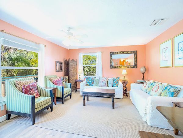 Siesta Key Vacation Home Eight Bedroom Walk to Beach