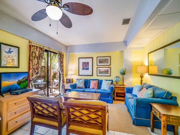 Siesta Key Vacation Home Eight Bedroom Walk to Beach