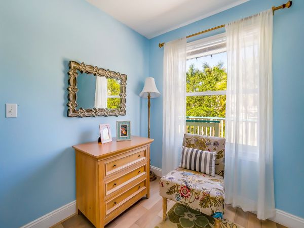 Siesta Key Vacation Home Eight Bedroom Walk to Beach