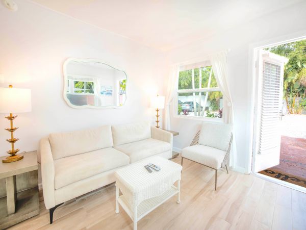 Secluded Vacation Rental on Siesta Key Near the Beach