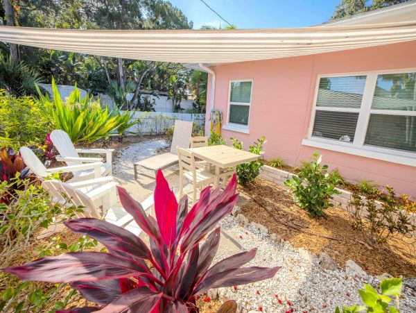 Secluded Vacation Rental on Siesta Key Near the Beach