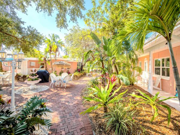 Secluded Vacation Rental on Siesta Key Near the Beach