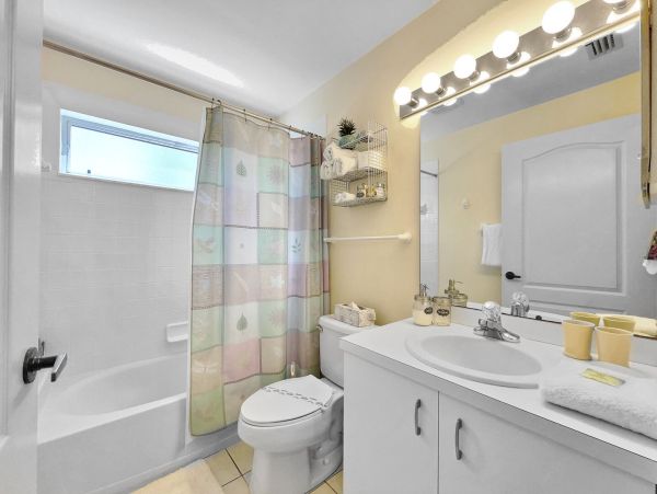 Siesta Key Condo 1024497