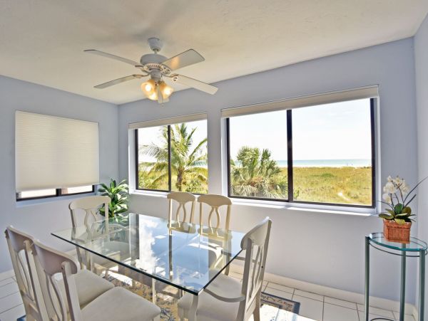Gulf Front 3 Bedroom 3.5 Baths Vacation Home in Siesta Key