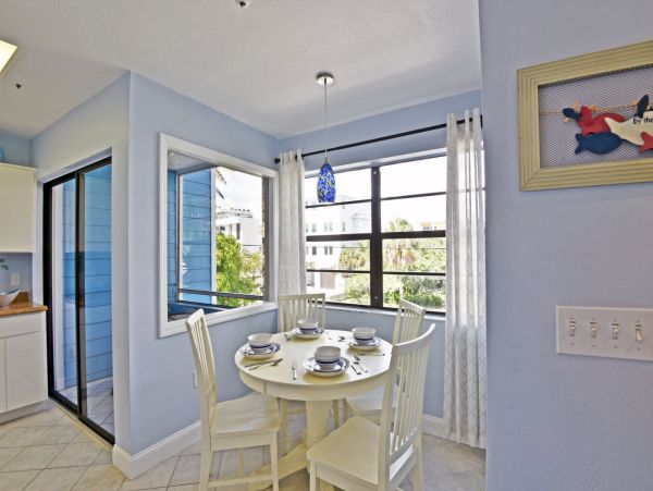 Gulf Front 3 Bedroom 3.5 Baths Vacation Home in Siesta Key