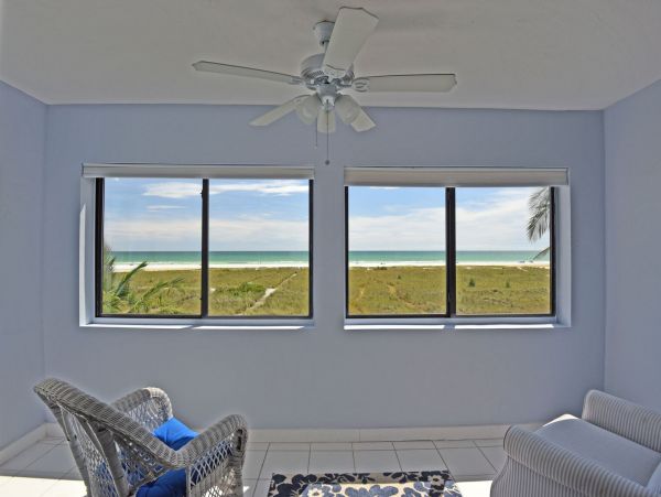 Gulf Front 3 Bedroom 3.5 Baths Vacation Home in Siesta Key