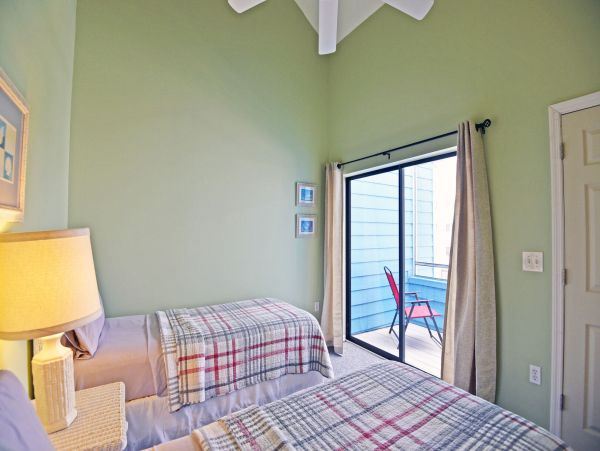 Gulf Front 3 Bedroom 3.5 Baths Vacation Home in Siesta Key