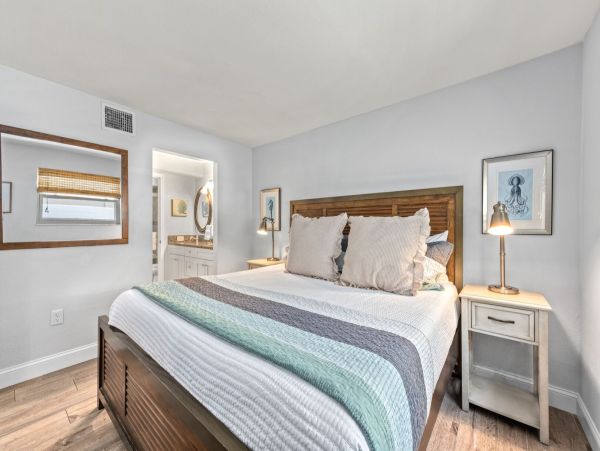 Siesta Key Four Bedrooms Rent Separately or as One