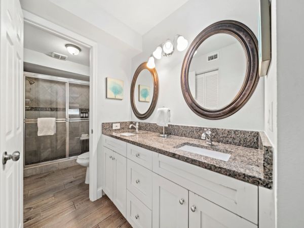 Siesta Key Four Bedrooms Rent Separately or as One