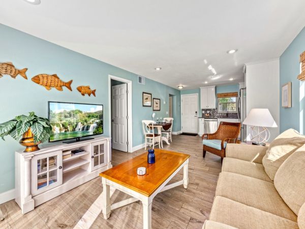 Siesta Key Four Bedrooms Rent Separately or as One