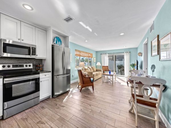 Siesta Key Four Bedrooms Rent Separately or as One