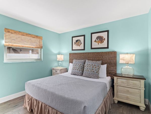 Siesta Key Four Bedrooms Rent Separately or as One