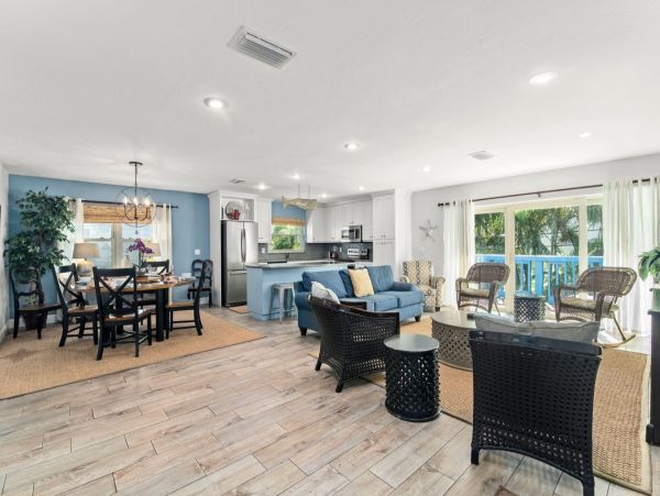 Siesta Key Four Bedrooms Rent Separately or as One