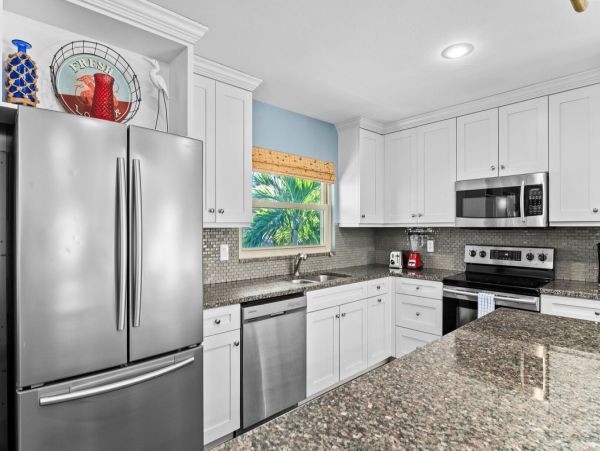 Siesta Key Four Bedrooms Rent Separately or as One