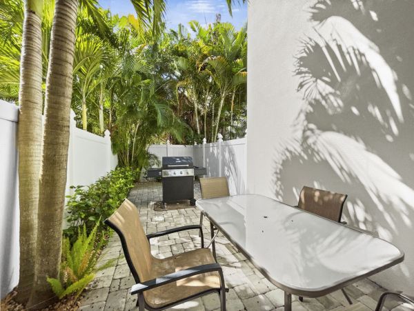 Siesta Key Condo 1024503