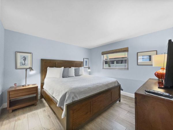 Siesta Key Condo 1024503