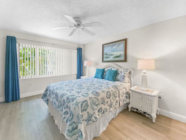 Siesta Key Condo 1024505