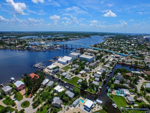 Fort Myers Condo 1024527