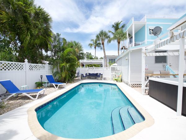 Fort Myers Home 1024534