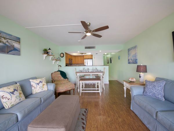 Waterfront 1 Bedroom Vacation Condo in Fort Myers