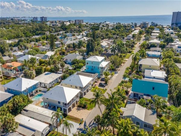 Fort Myers Home 1024556