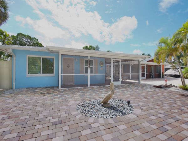 Fort Myers Home 1024559