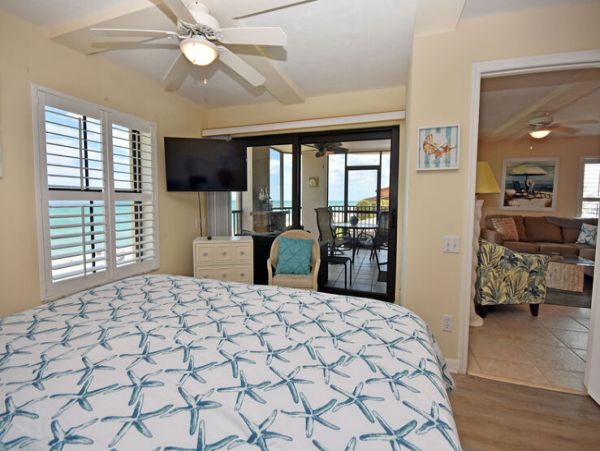 Beautiful 3 Bedroom Manasota Key Vacation Condo Ocean Views