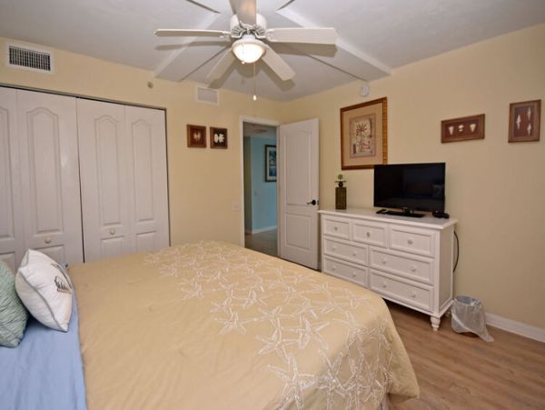 Beautiful 3 Bedroom Manasota Key Vacation Condo Ocean Views