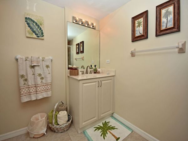 Beautiful 3 Bedroom Manasota Key Vacation Condo Ocean Views