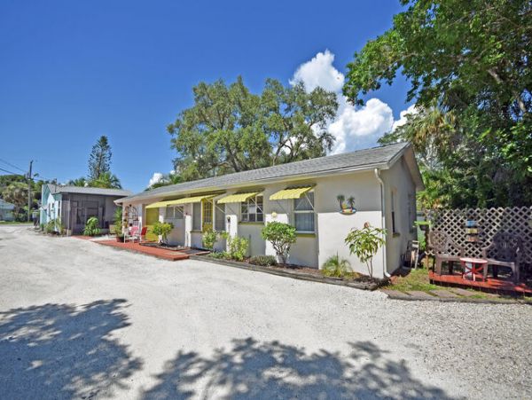 Nice Two Bedroom Vacation Home in Manasota Key