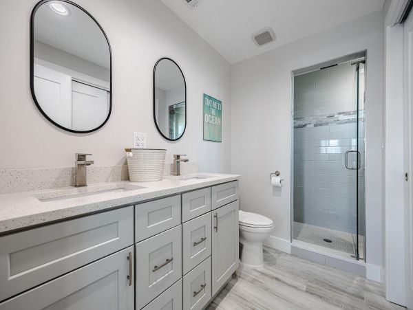 Fort Myers Villa for 8 Guests with Dock and Pool Sleeps 8
