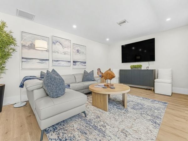 Fort Myers Beach Vacation Rental – Modern Waterfront Home with Pool & Spa