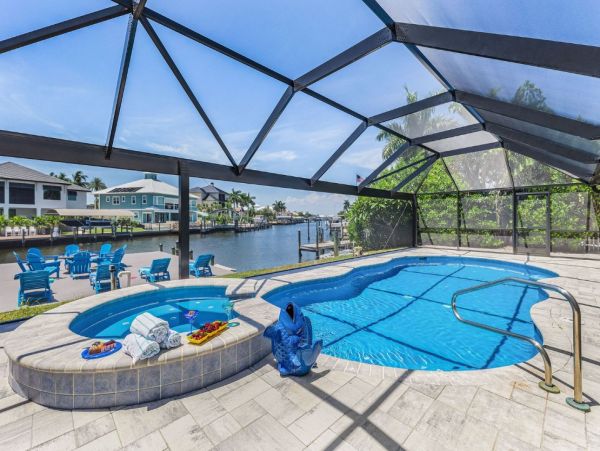 Fort Myers Beach Vacation Rental – Modern Waterfront Home with Pool & Spa