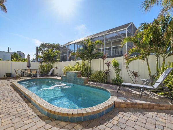 North End Fort Myers Coastal Retreat  - 3 Bedrooms Pool Home