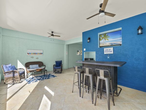 North End Fort Myers Coastal Retreat  - 3 Bedrooms Pool Home