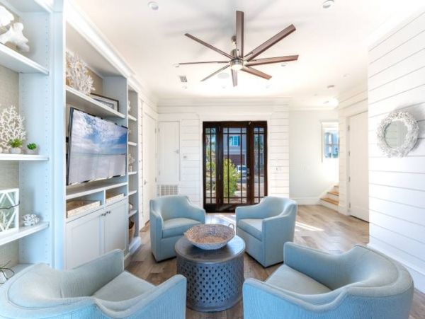 Luxury Home with Pool, Lake Views and Private Beach Access