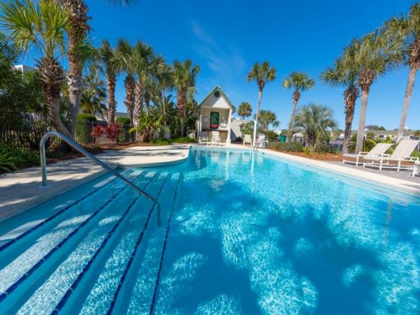 Luxury Home with Pool, Lake Views and Private Beach Access