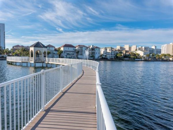 Luxury Home with Pool, Lake Views and Private Beach Access