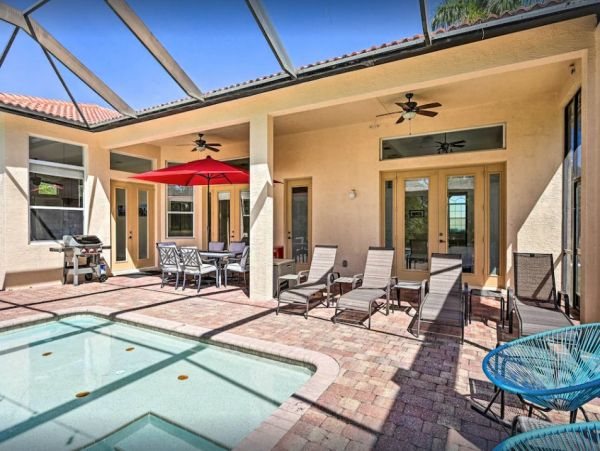 Naples Five Bedroom Luxury Vacation Rental Home